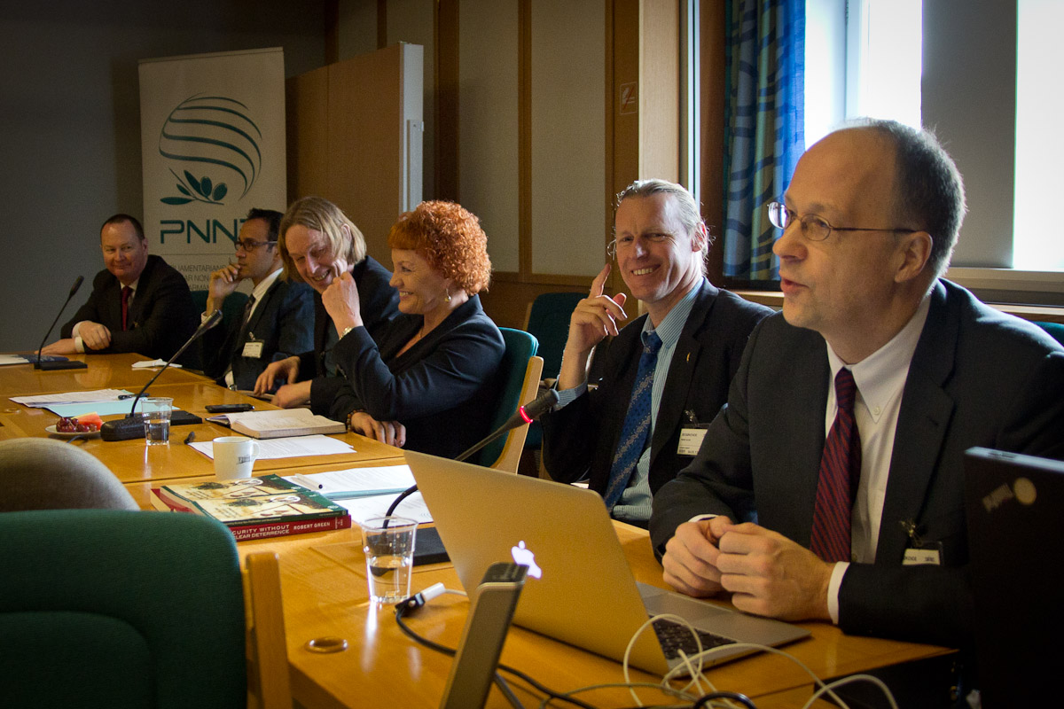 Roundtable on humanitarian consequences of nuclear weapons, Norwegian Parliament, 2013